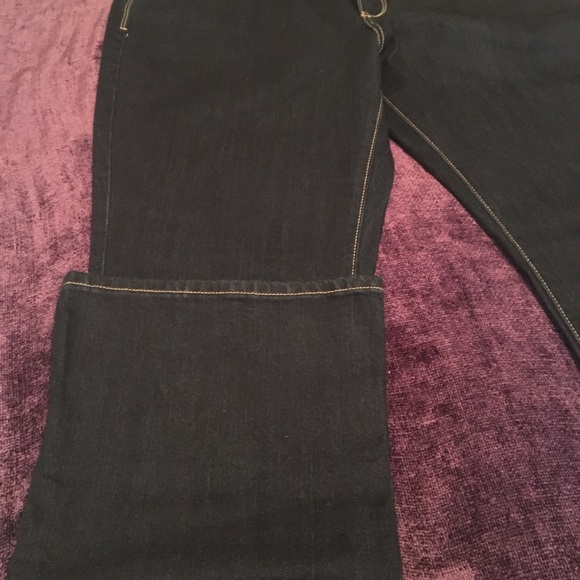 ❤️THE FLIRT - Old Navy jeans - Picture 2 of 7